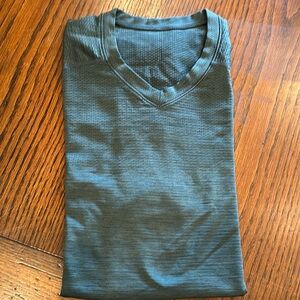 Lululemon Greenish bluish short sleeve mesh top  T-shirt size large